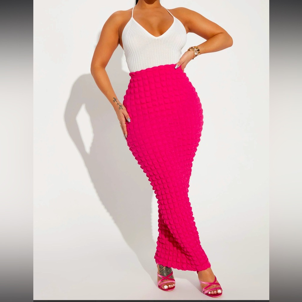 Fashion Nova fuschia bubble skirt!!!